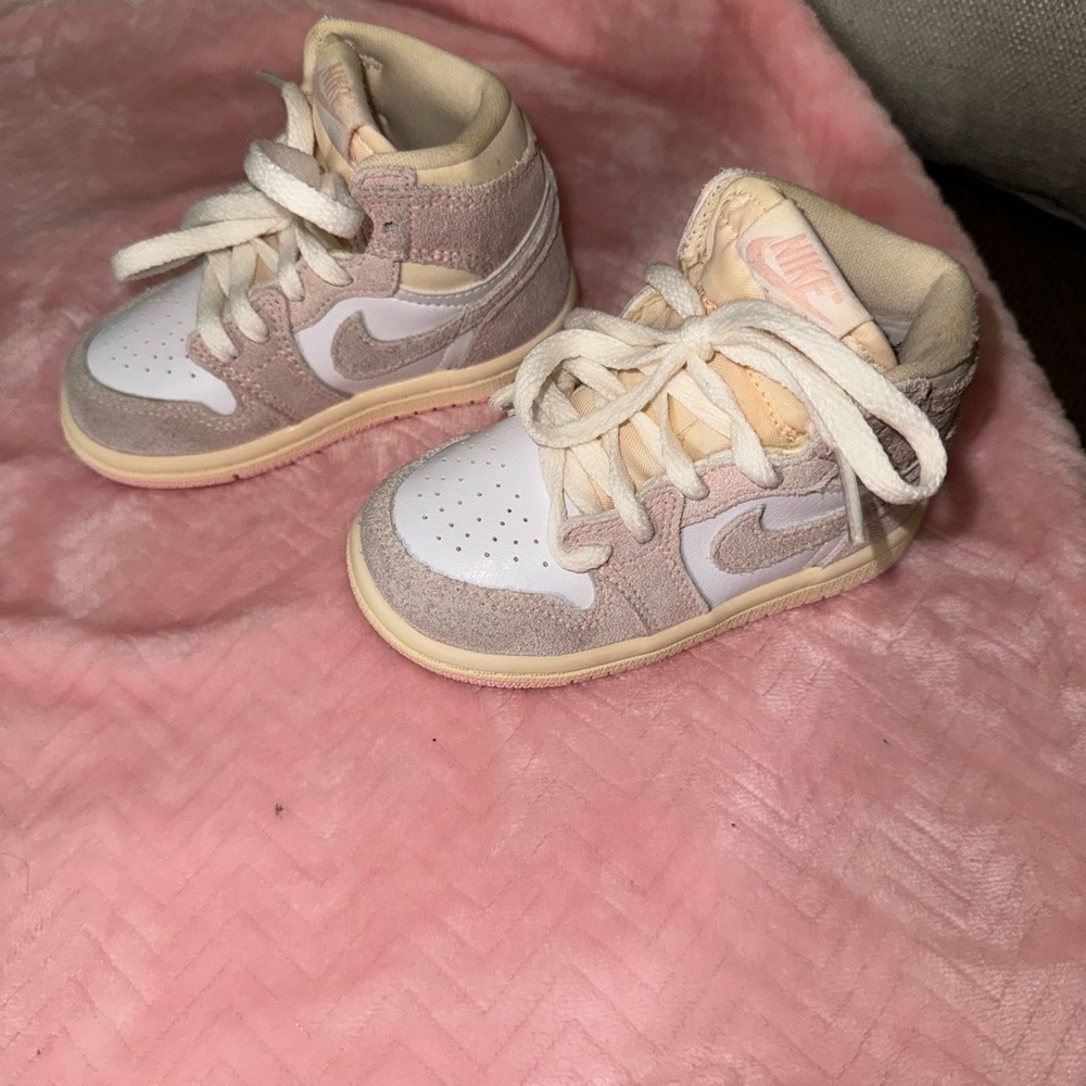 Toddler girl Nike shoes